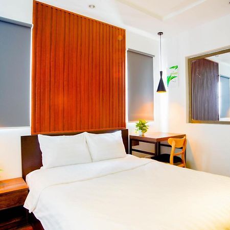 Lá Hotel Bình Tân Thành Pho Ho Chí Minh Esterno foto