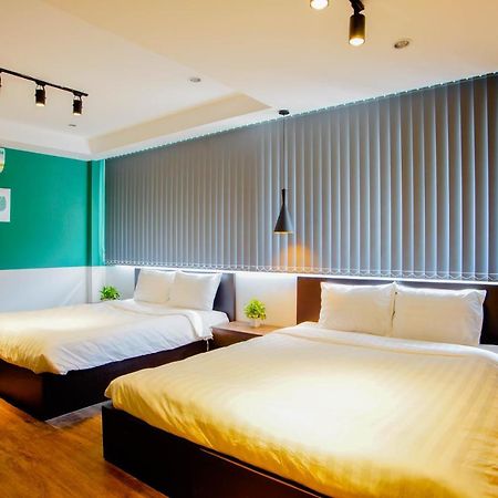 Lá Hotel Bình Tân Thành Pho Ho Chí Minh Esterno foto