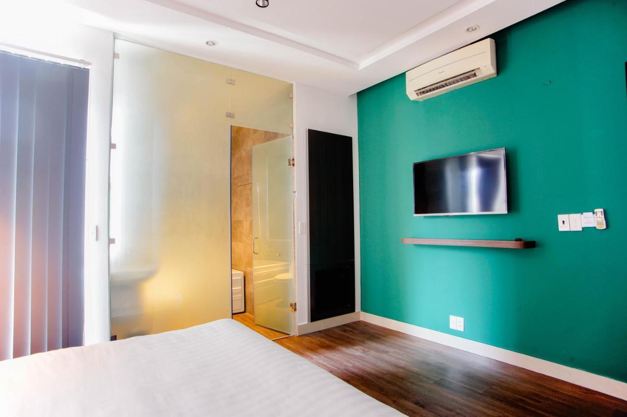 Lá Hotel Bình Tân Thành Pho Ho Chí Minh Esterno foto