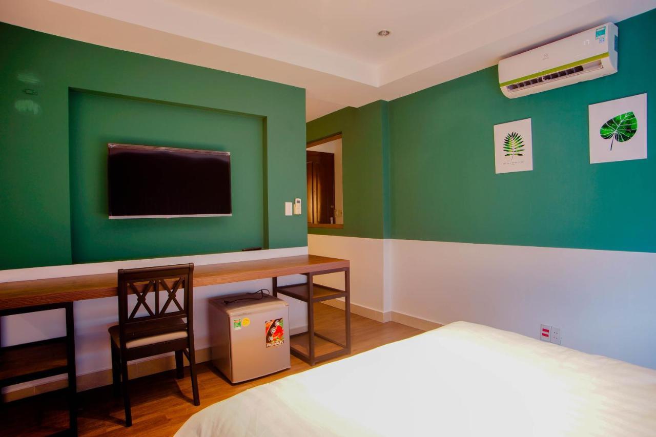 Lá Hotel Bình Tân Thành Pho Ho Chí Minh Esterno foto